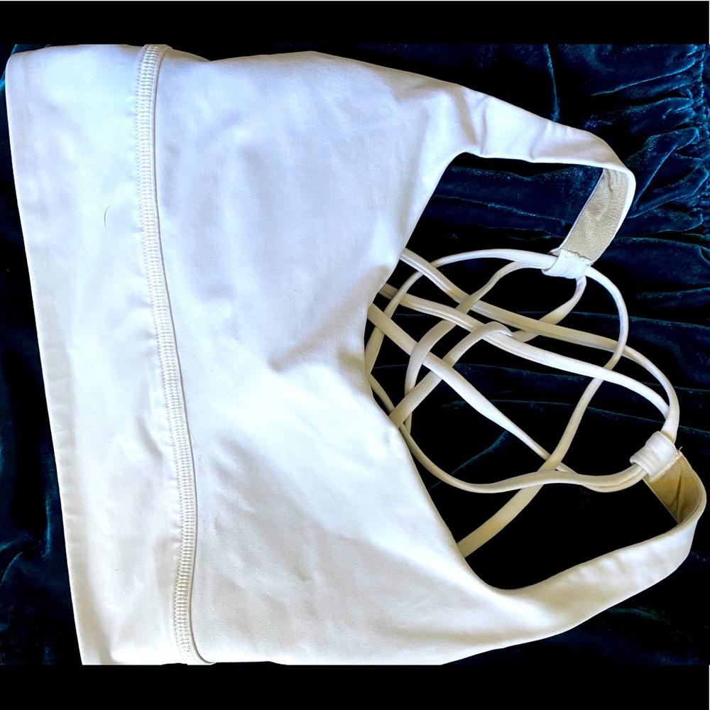 Lululemon sport bra